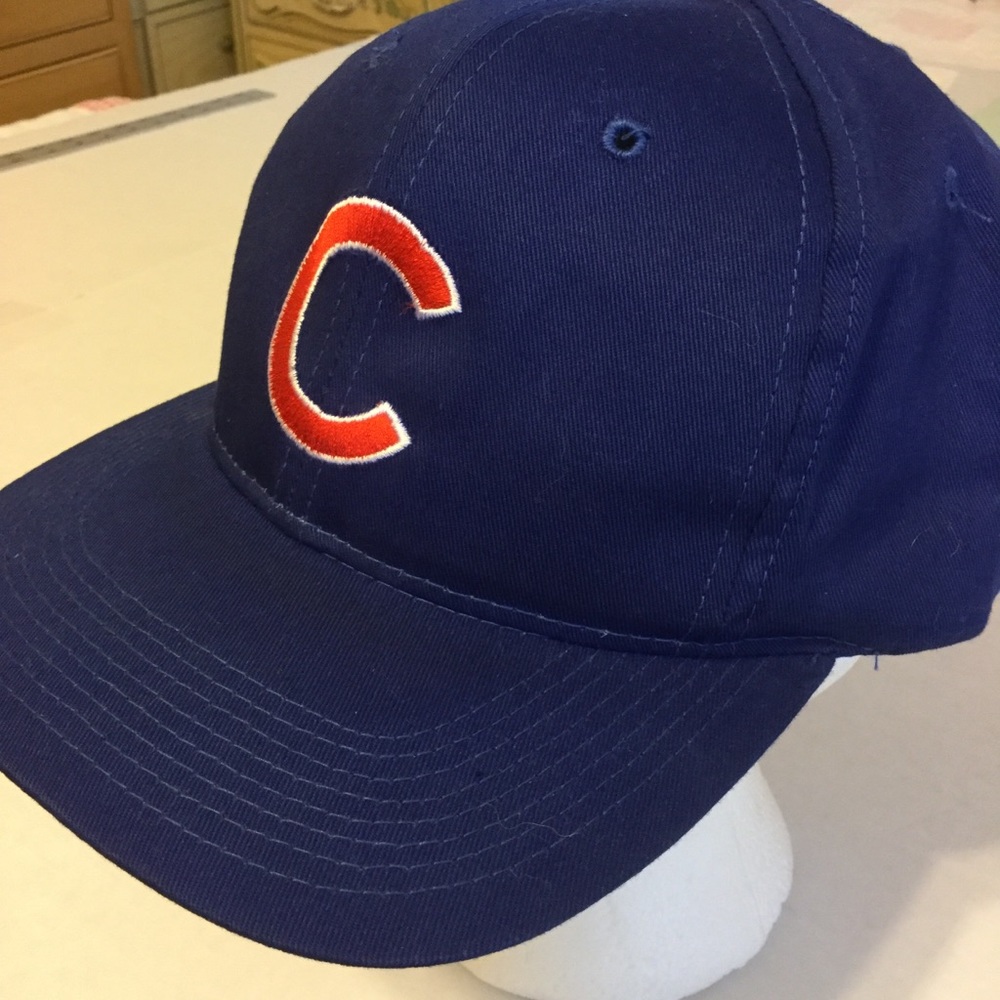 CHICAGO CUBS  baseball hat NWOT Blue/red adjustable. Adult size